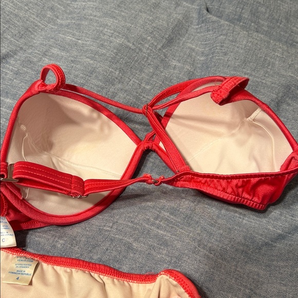 VENUS Hot Pink Swimwear swim bikini top - Picture 2 of 3